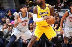 世界杯投注-142:111！湖人终于找对了节奏，“混合防守”产生连锁反应，艾顿也清醒了