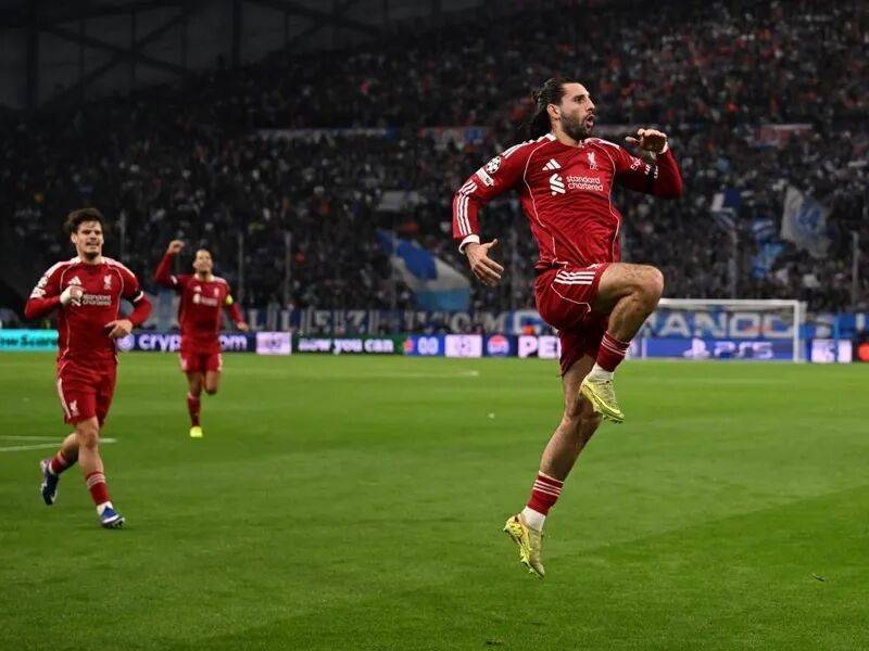 天空体育：阿森纳击败曼联，扩大领先优势，曼城维拉均落败